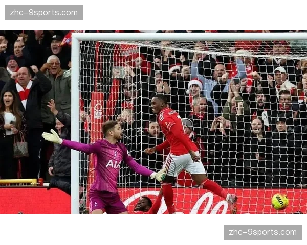 热刺对阵布莱顿：保级关键战的点球判罚尺度影响